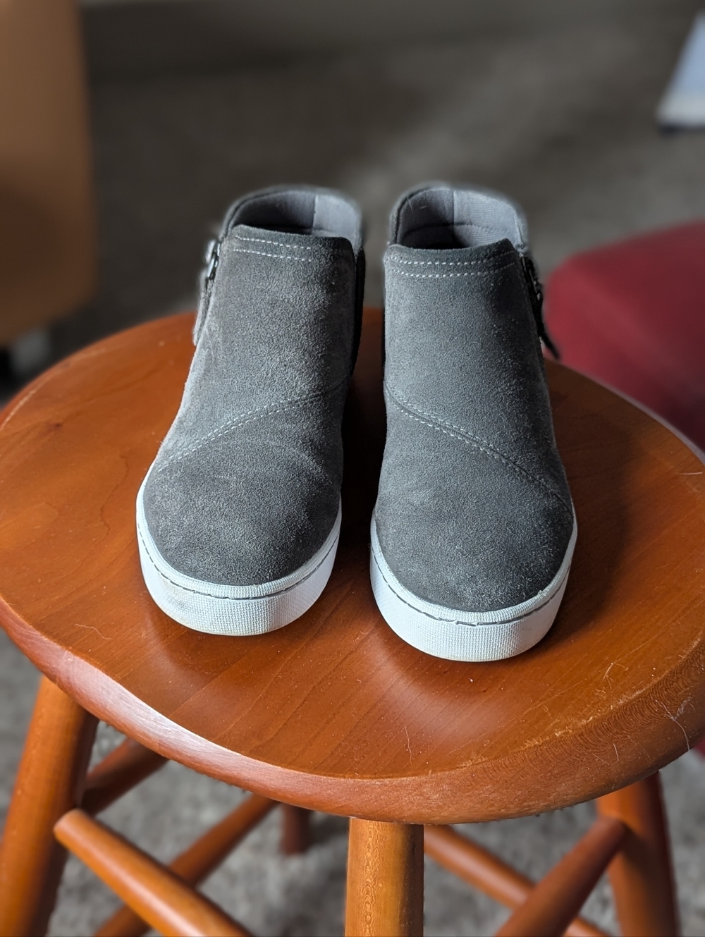 Clarks Grey Suede Slip-On Sneaker Booties - Picture 3 of 7